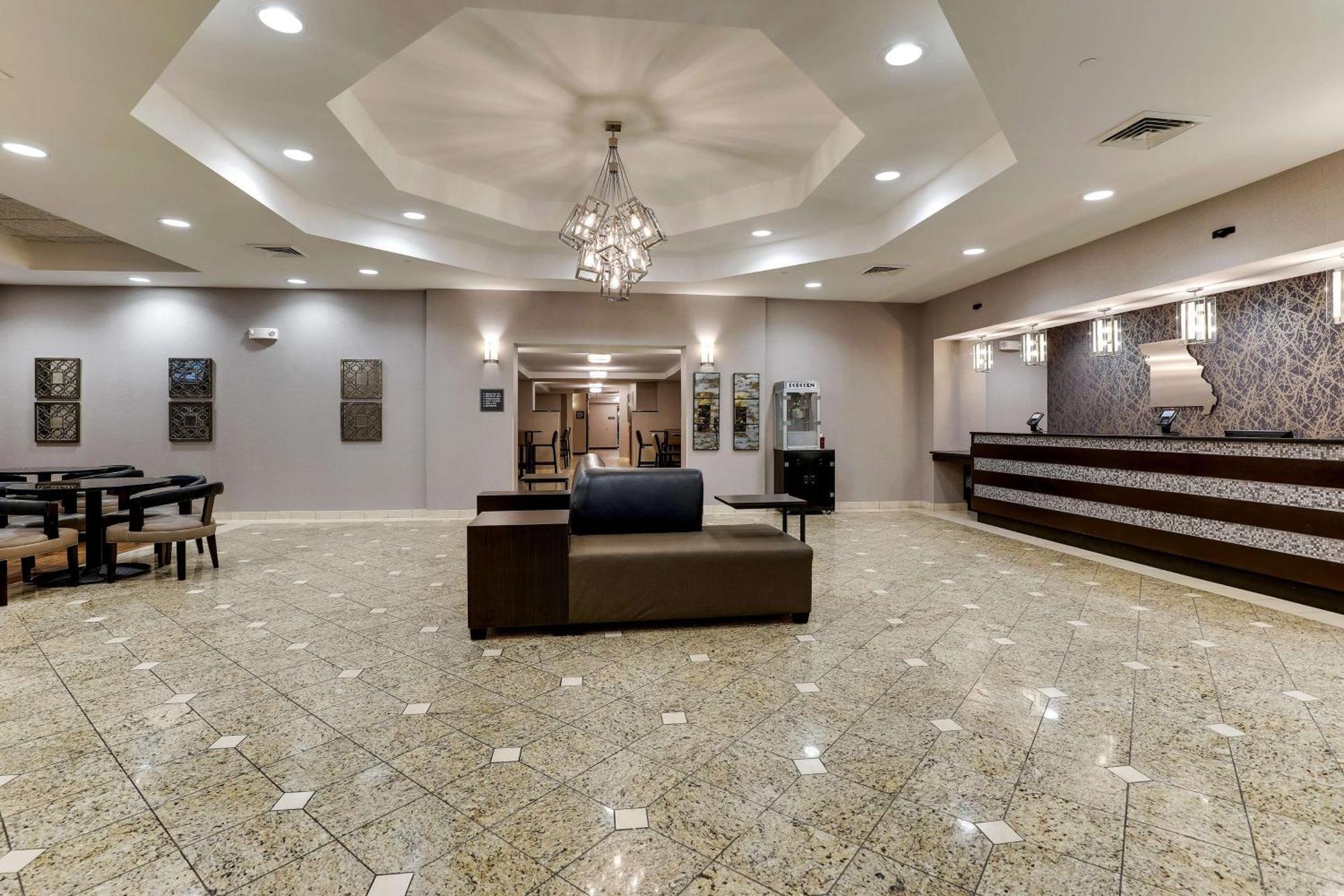 Drury Inn & Suites St Joseph Saint Joseph Dış mekan fotoğraf